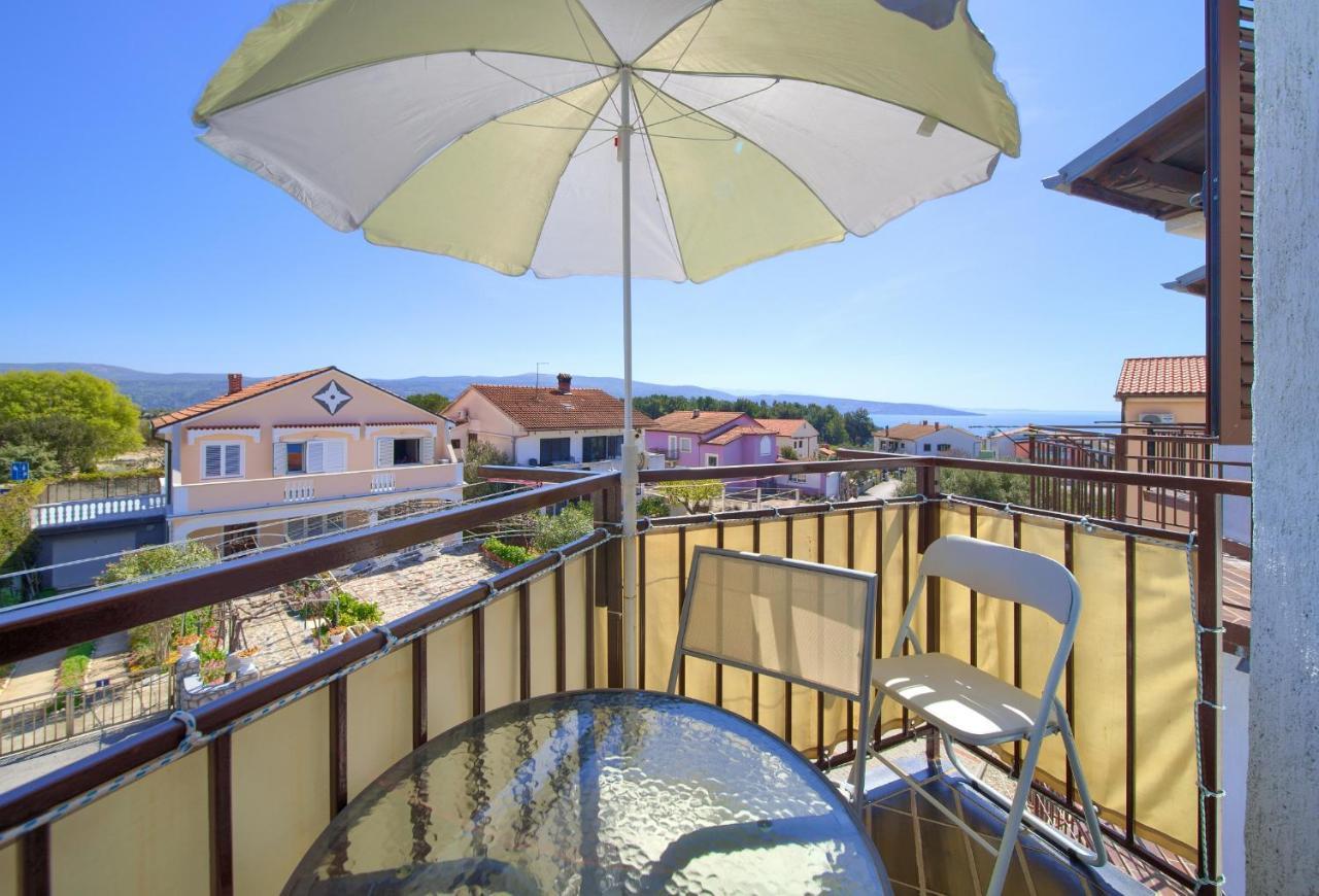 Studio Apartment Vesna Krk Town Exterior foto