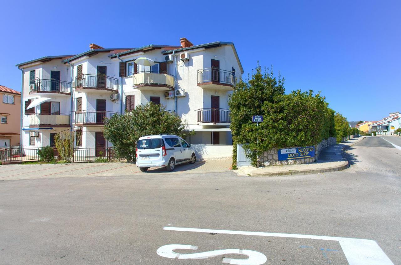 Studio Apartment Vesna Krk Town Exterior foto